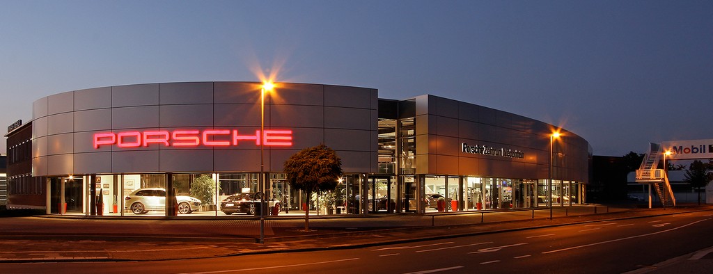 Porsche Showroom, Niederrhein - Moers, Njemačka.